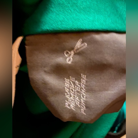 ☘️ Dana Buchman green and black dress. Lined and very well made. - Picture 7 of 13